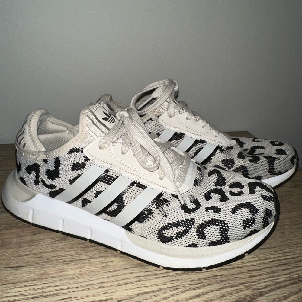 Women’s Size 7.5 Adidas Shoes